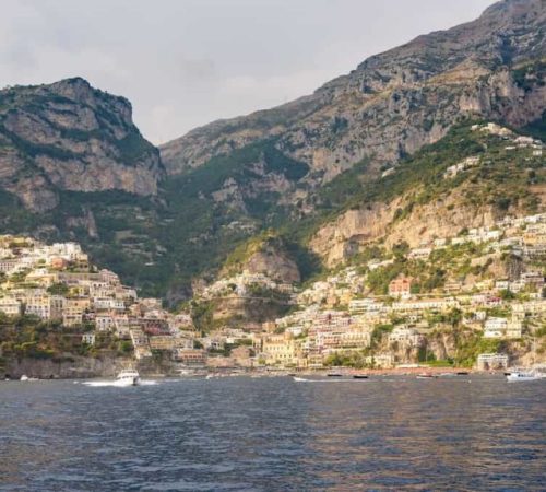 606ee276e4786c61dd1c7347_5f05b49538c51ed0b8eabe53_positano-spiagge-1024x576